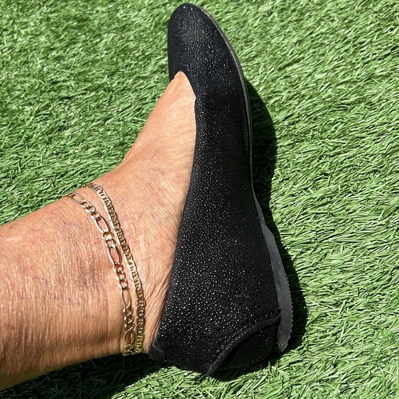 Black SAS flats. 9.5 M. Run narrow. Black shiny pebbled surface. Made in Italy. - Picture 3 of 9